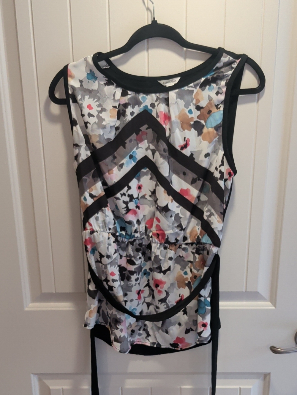 Calvin Klein Black-Trim Floral Chevron Tie-Waist Camisole